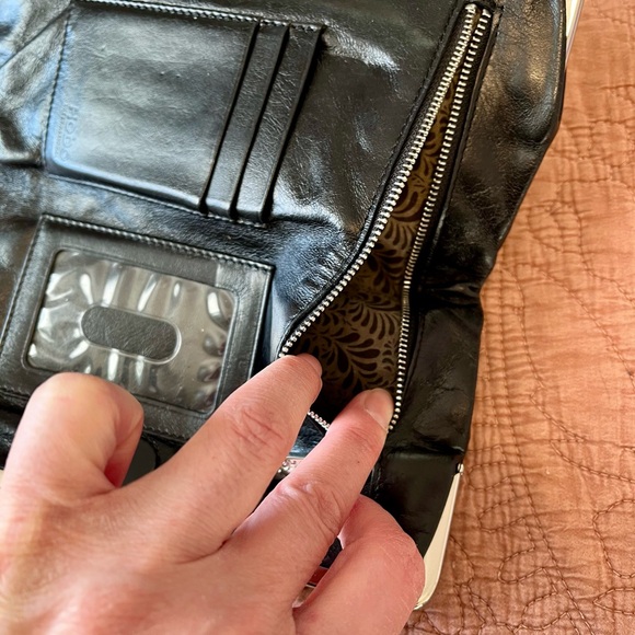 Elegant HOBO Black Clutch Wallet - Picture 5 of 5